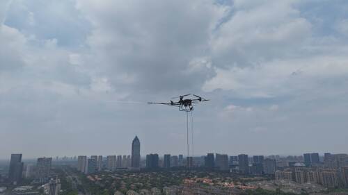 नवीनतम कंपनी समाचार के बारे में MYUAV बंधे UAV: 120 मीटर ऊँचा स्थिर दृश्य