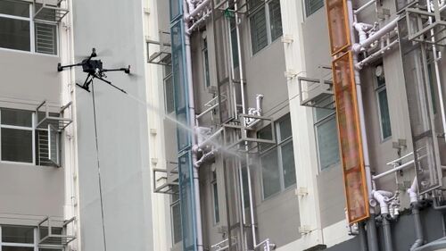 नवीनतम कंपनी समाचार के बारे में ऊंचाई पर रोमांच को अलविदा कहें! MYUAV M400X दोहरे-टेडर्ड ड्रोन बाहरी दीवार जल स्प्रे परीक्षणों को सुरक्षित और अधिक सटीक बनाता है।