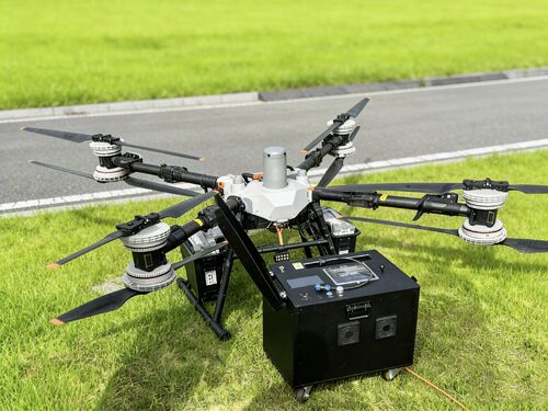 नवीनतम कंपनी समाचार के बारे में ज़मीन से 60 मीटर ऊपर! MYUAV FC100X दोहरी-टैदर्ड अग्निशमन ड्रोन का फील्ड टेस्ट